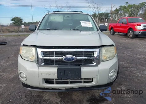 2008 Ford Escape Xlt z USA, uszkodzony, nr VIN 1FMCU03188KD67634